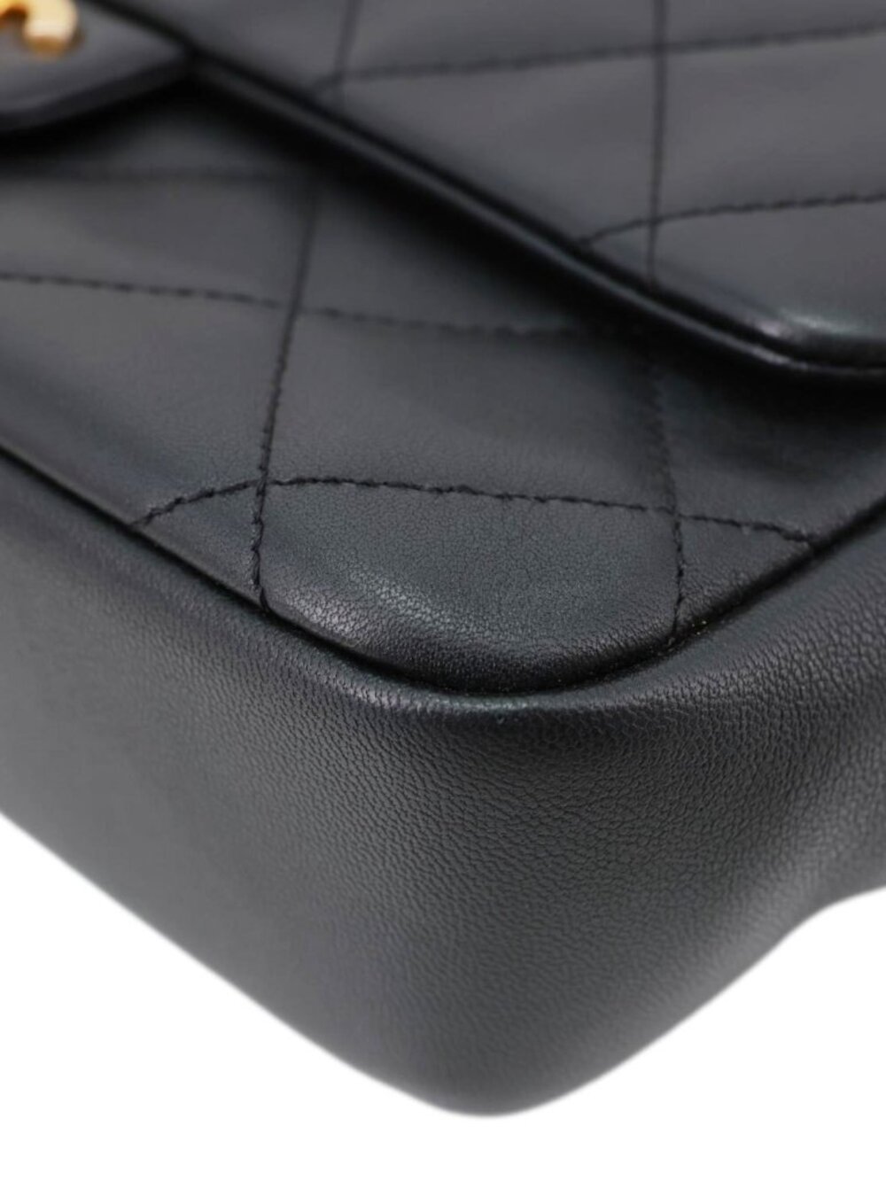 Chanel In The Loop Flap Medium Quilted Lambskin Leather Shoulder Bag Black - Picture 8 of 12